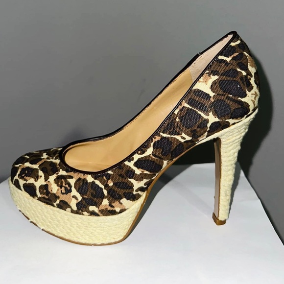 NINE WEST SIZE  6 STILETTO PLATFORM ANIMAL PRINT - Picture 2 of 6